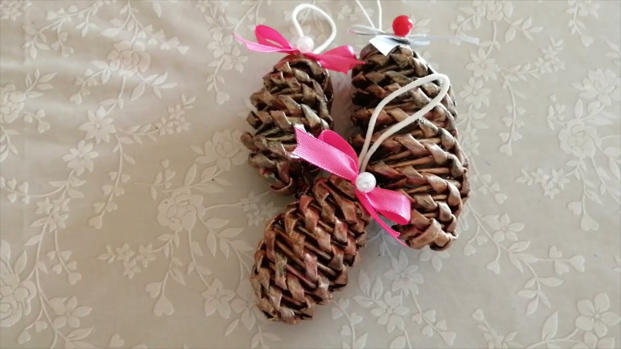 Елочная игрушка из бумажной лозы  Шишка.