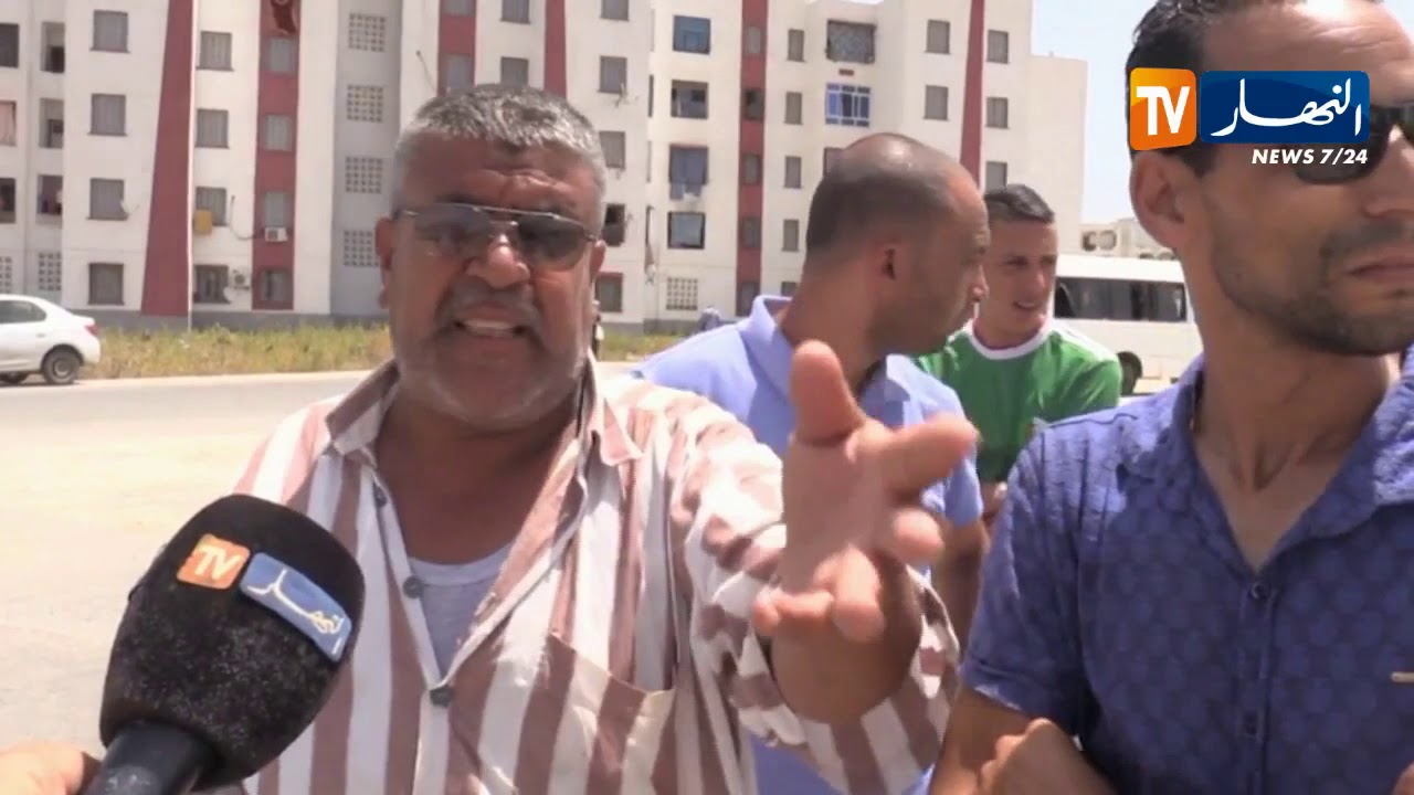 الطارف: أصحاب سيارات النقل الحضري بالذرعان يحتجون لتدهور أوضاعهم المهنية
