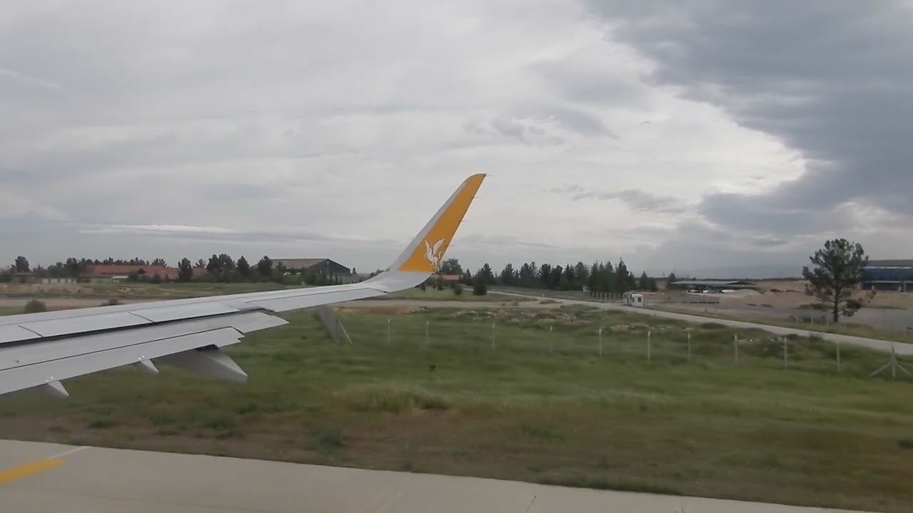 Take off Airbus A321 NEO Pegasus Airlines Malatya Airport