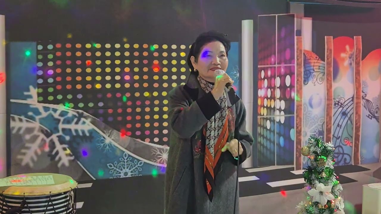 가수 김수아  꽂피고새울면