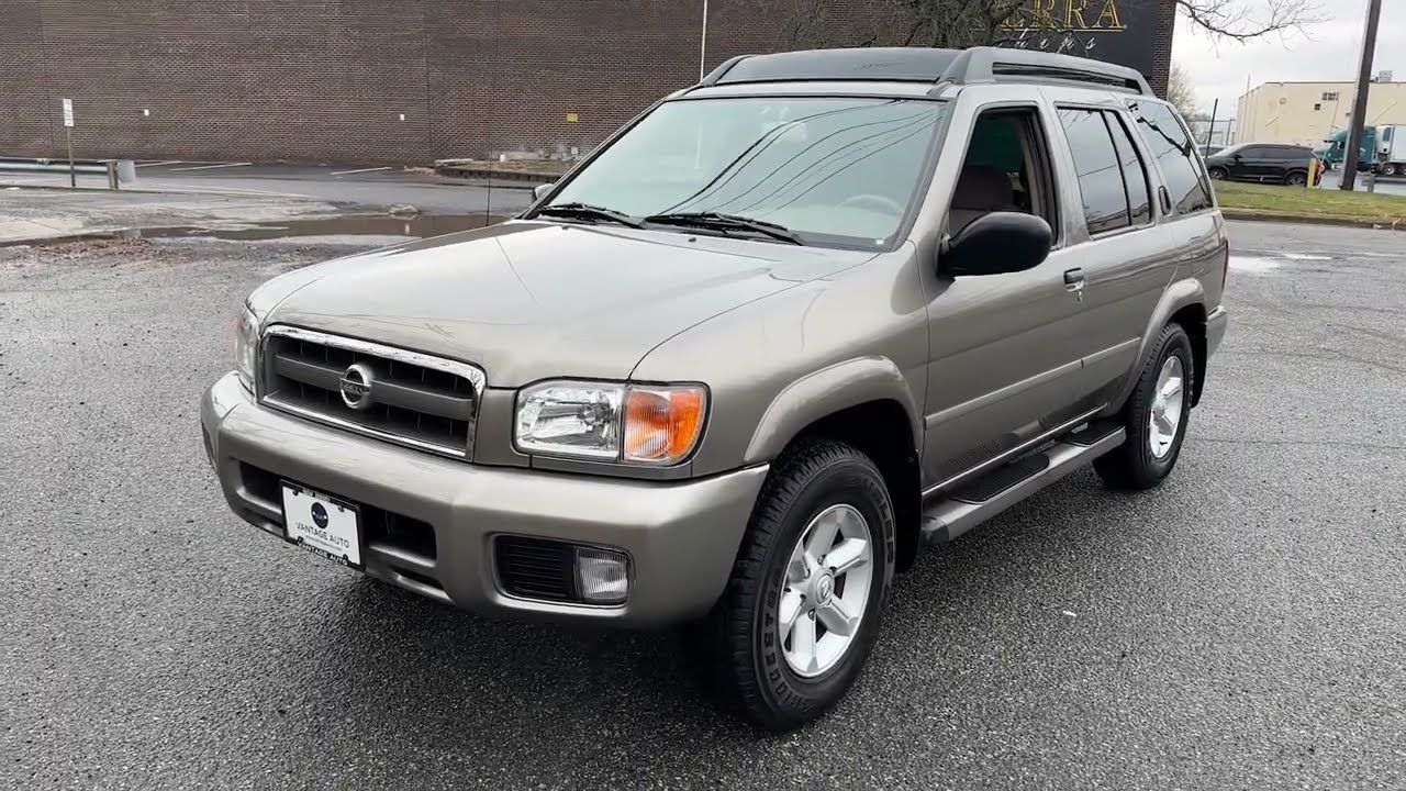 35k mile 2004 Nissan Pathfinder SE Walk Around and Drive