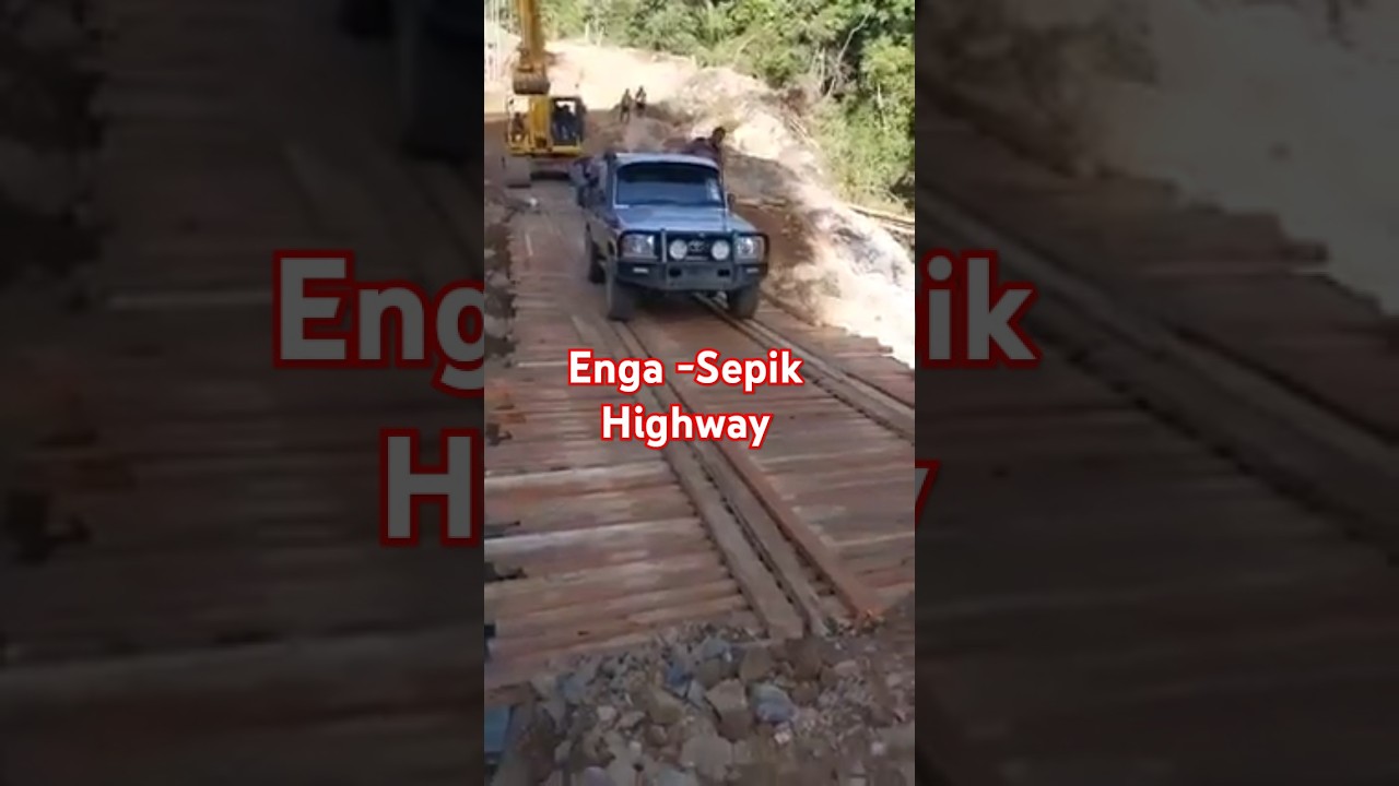 The first vehicle to cross Siwi River, Enga Sepik Highway Construction #short