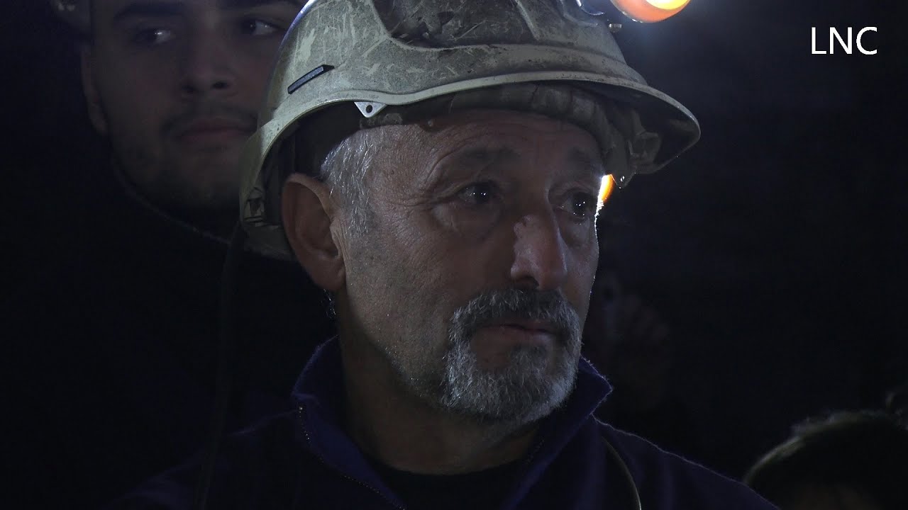 La Robla revive su esp&iacute;ritu minero con la primera procesi&oacute;n nocturna de Santa B&aacute;rbara