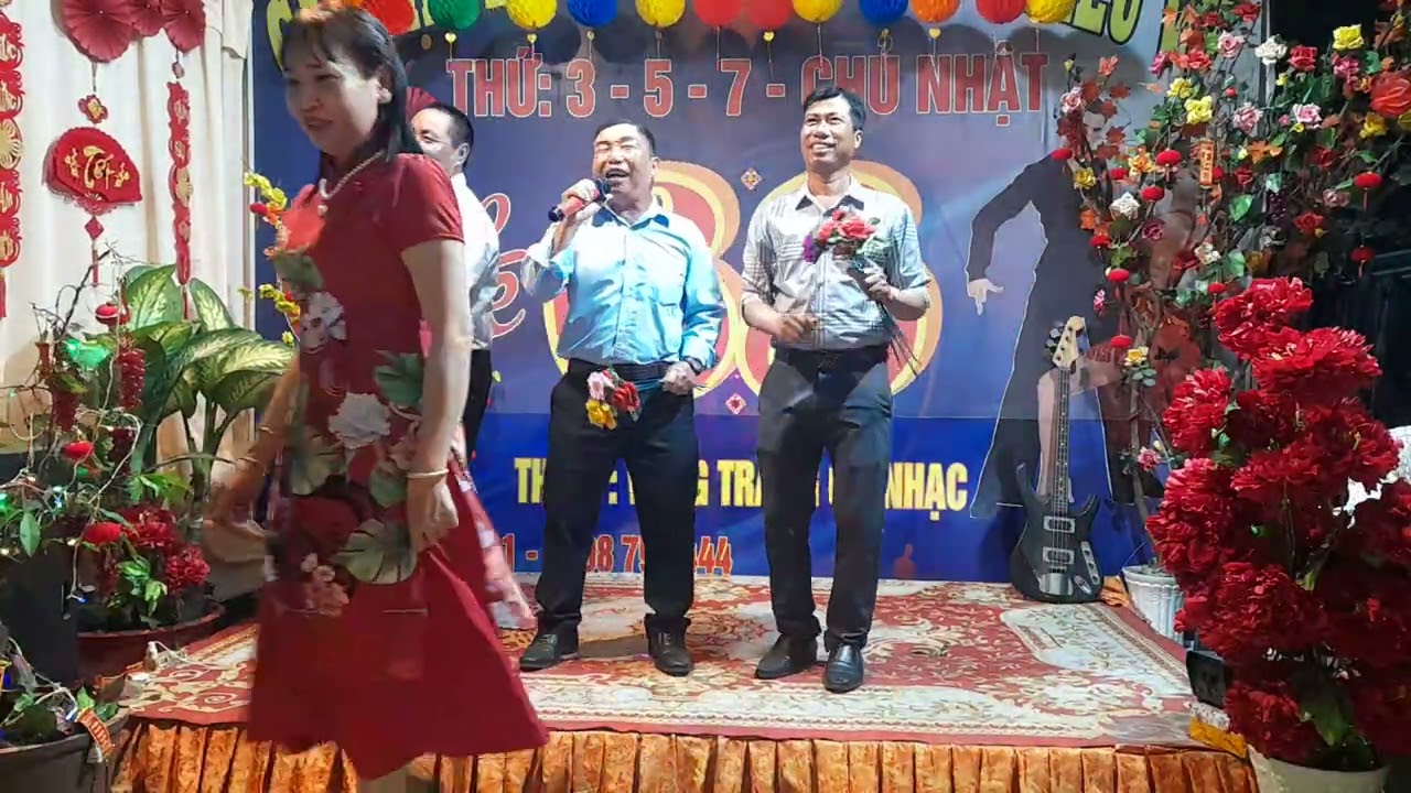 CK: MÙA XUÂN TRÊN TPHCM- TB: GIANG HIỀN.
