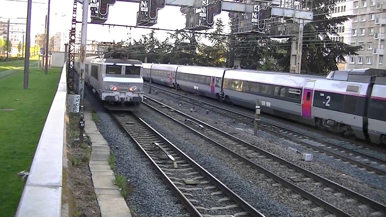BB 67593 SNCF+13 trains TER+8 trains TGV