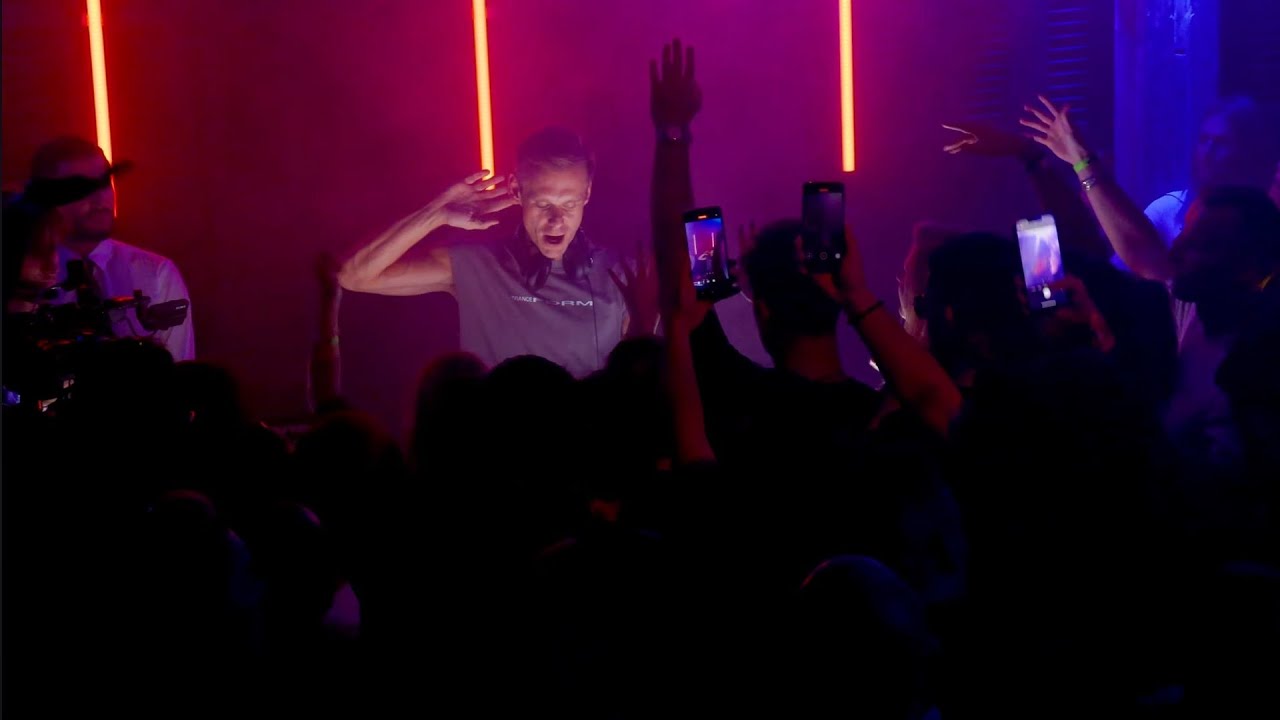 Armin van Buuren - ID (I can't come to the phone right now) [Live A State of Trance ADE 2025]