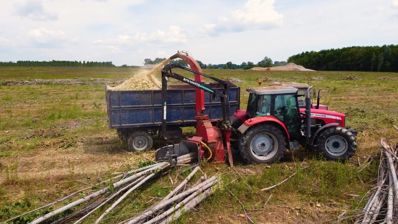 Massey Ferguson & Farmi Forest 381 biomass processing