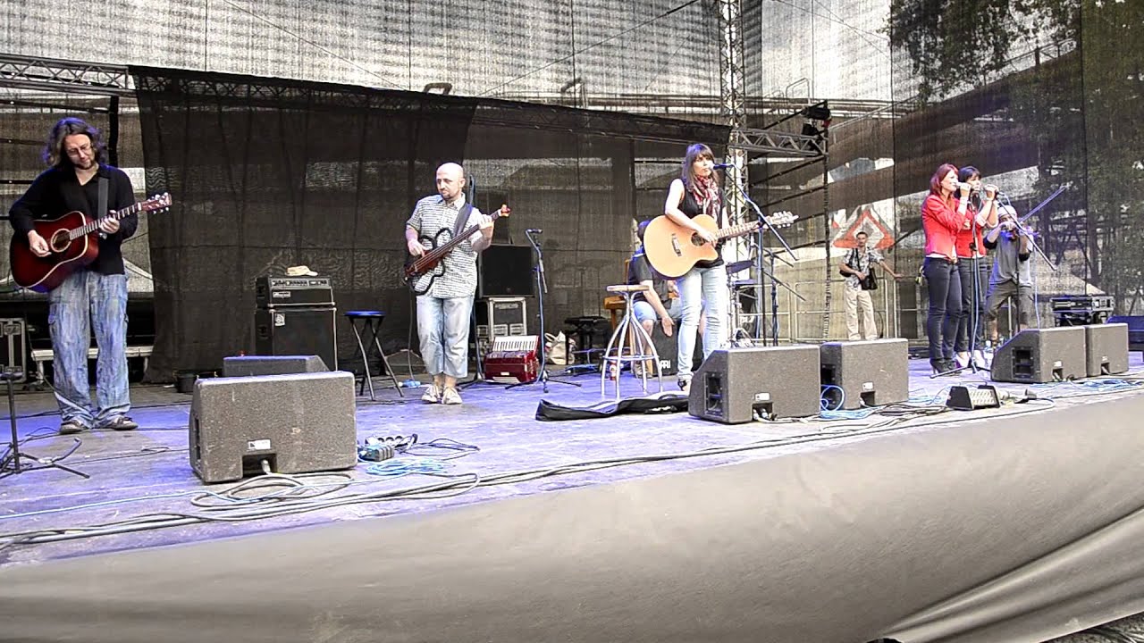 Sima Martausová & KebUp Band - Sama & Radostná - Colours 2012