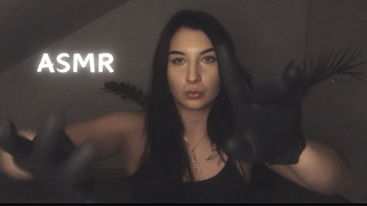 ASMR | GLOVES SOUNDS WITH HAND MOVEMENTS AND TONGUE CLICKING