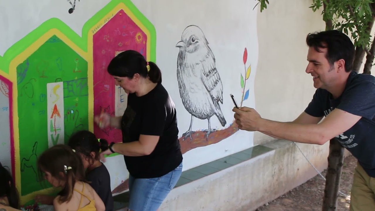 MURAL TOLA ceip Bernat Artola juny 2022
