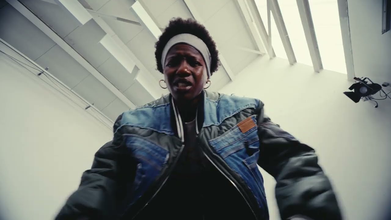 DIE P - "Solang wir" Prod by Escolade Beats