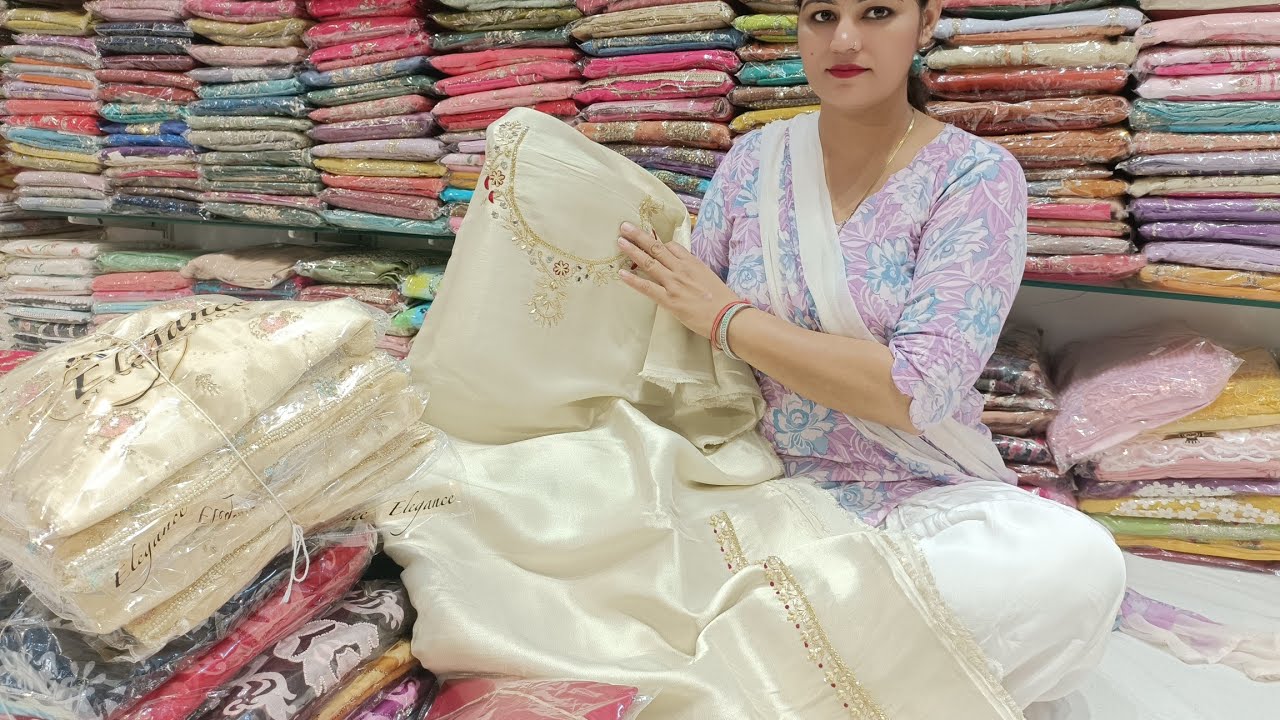 अति अति सुंदर करवा चौथ विशेष सूट(Punjabi silk)🙏🏻☎️8307876703(20.9