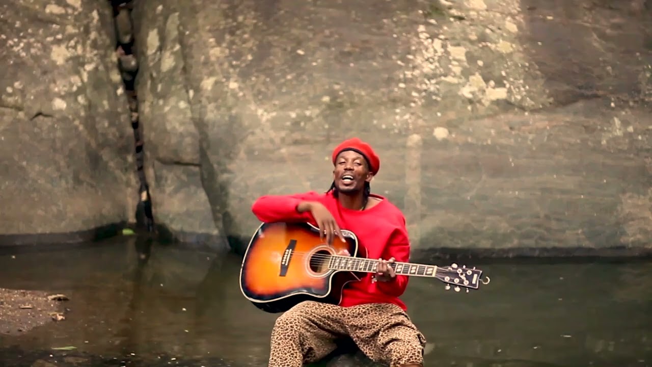 Tempo markus-Waka Waka (Official Music Video)