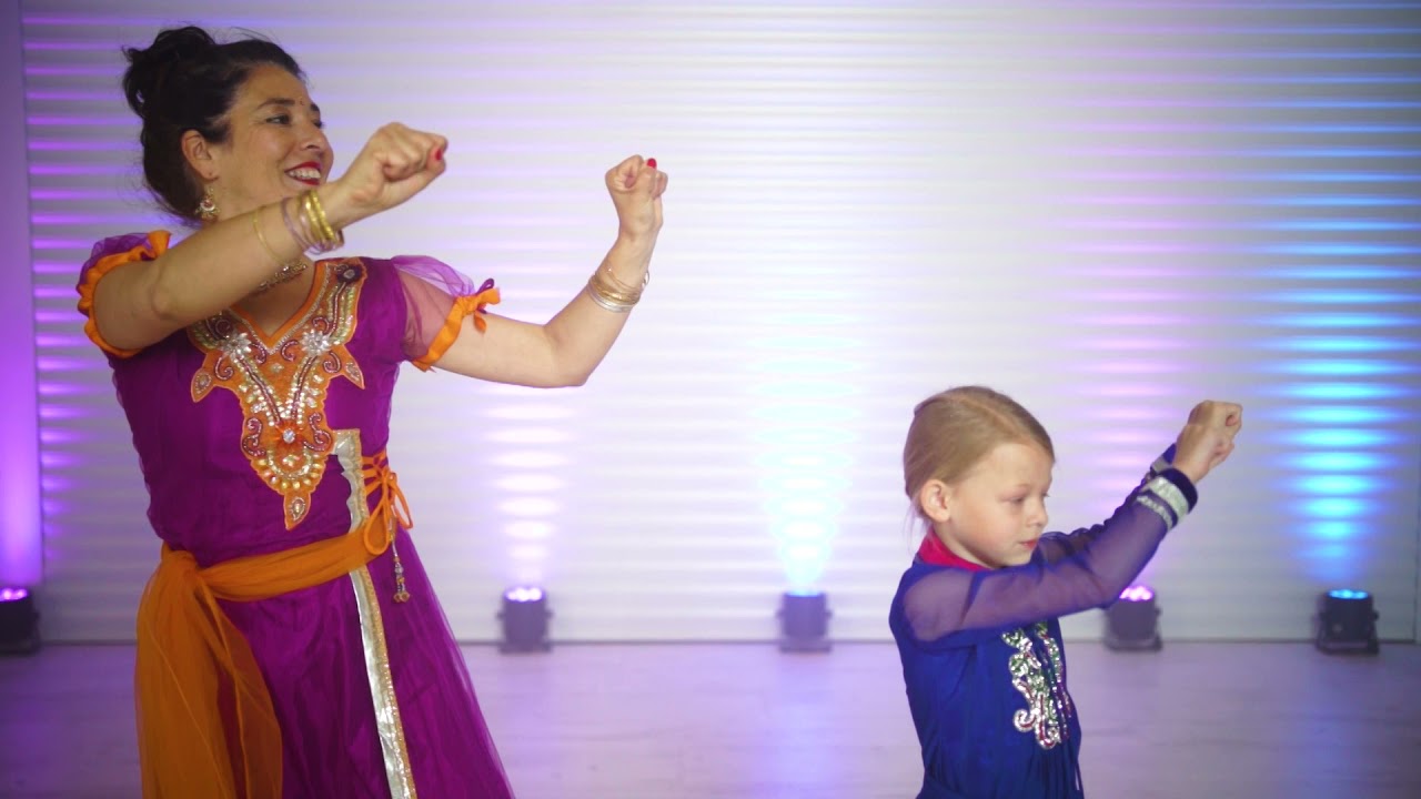 Bollywood enfant le Centre de la Danse
