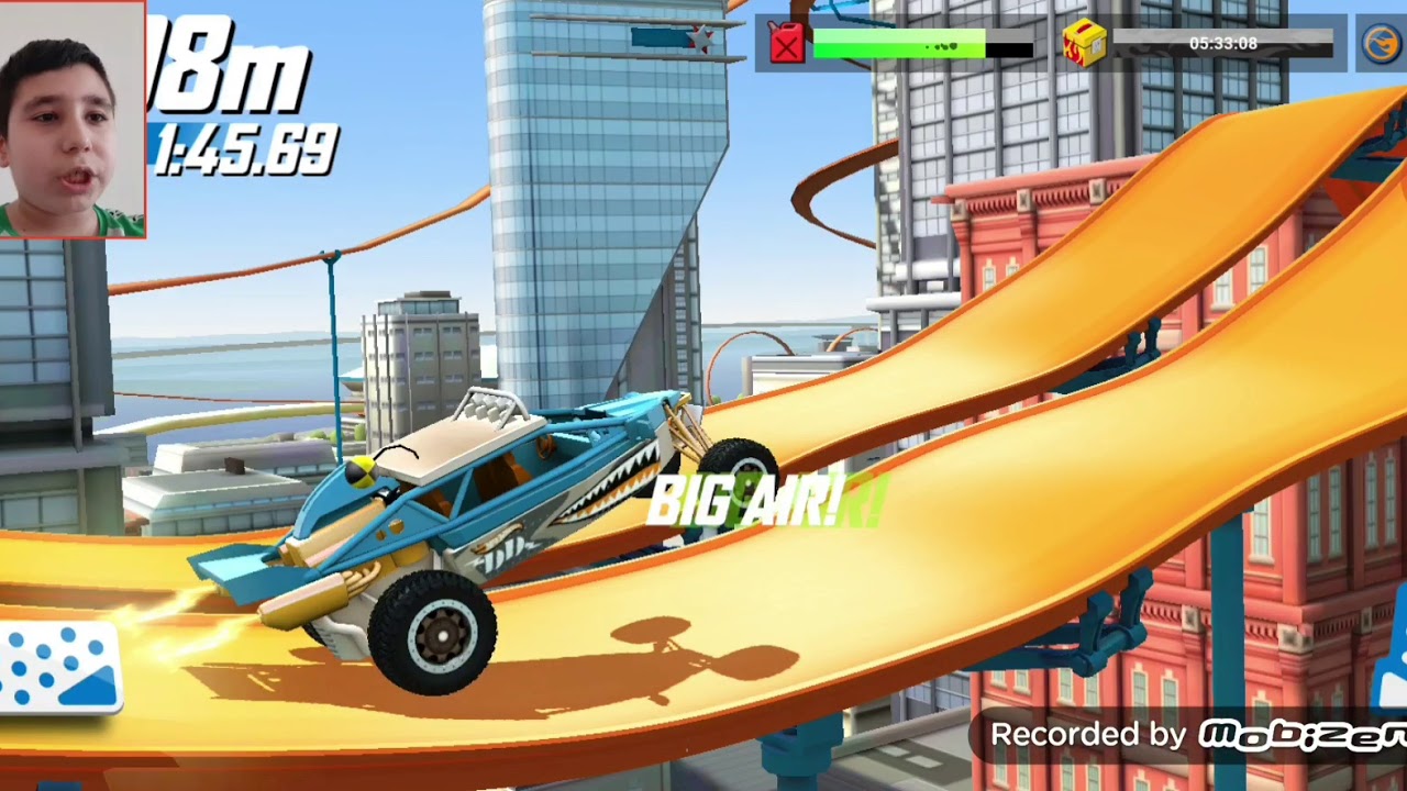 Hot wheels oyununa devam ettim