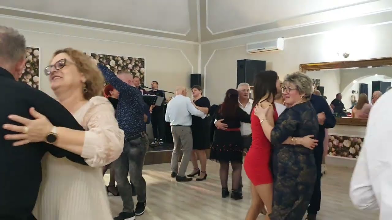POTAŃC&Oacute;WKA KARNAWAŁOWA U TERESY z Zespołem Ronald Band to wspaniale spędzony wiecz&oacute;r 11 01 2025