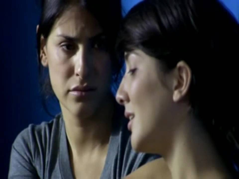 Mariana & Julia [Hear Me]