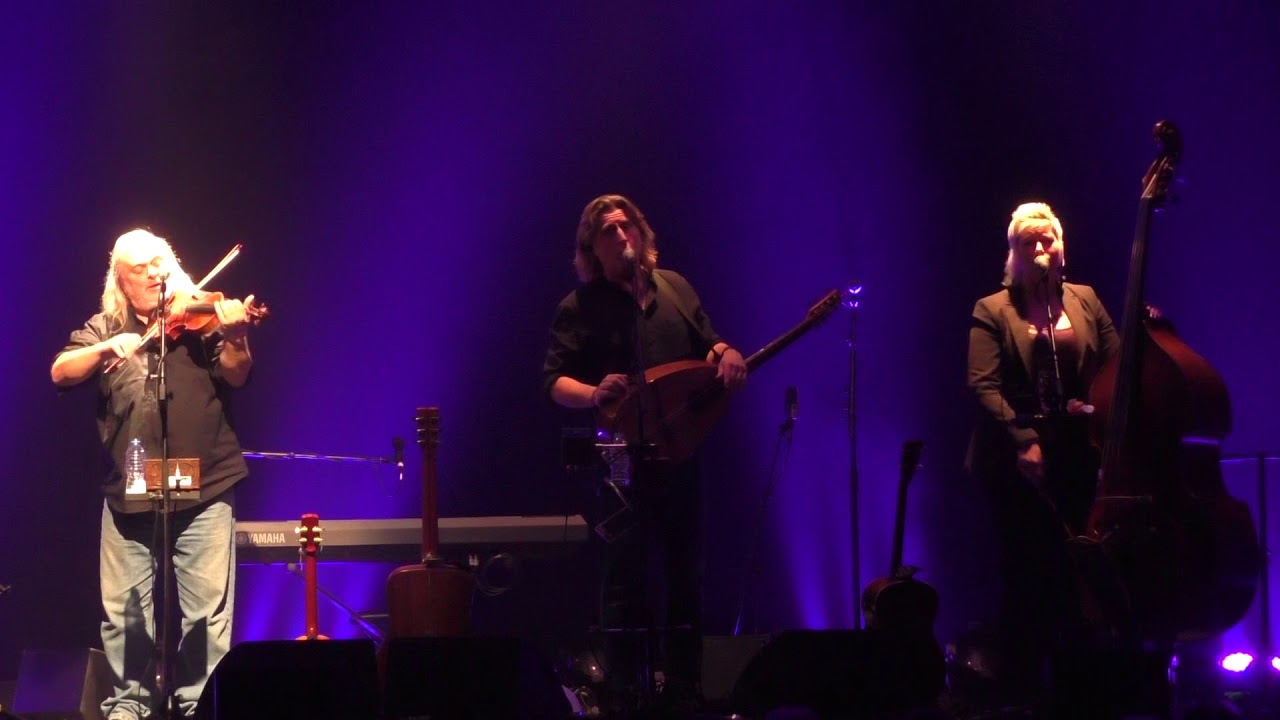 Show of Hands 13, Innocents Song Gwithian, Exmouth 2017