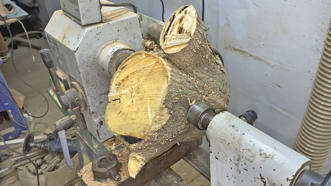 Woodturning - a Log of Old Maple