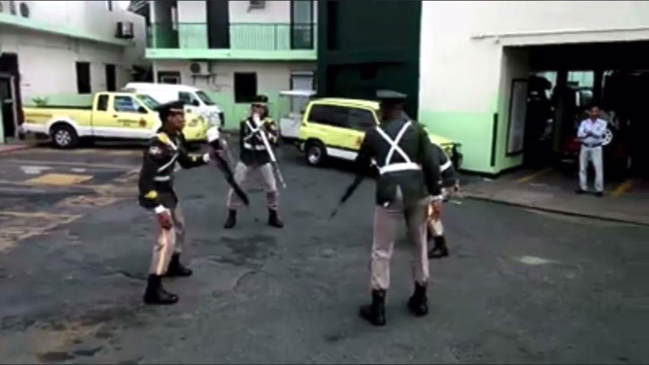 MANUAL DE ARMAS EN SILENCIO PRINCIPES 2014 (LA MEJOR DE 4)