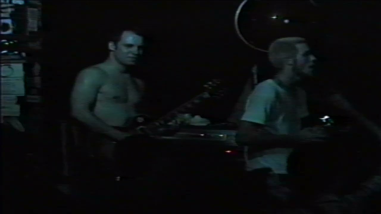 Eyelid live in Pensacola, FL 1998