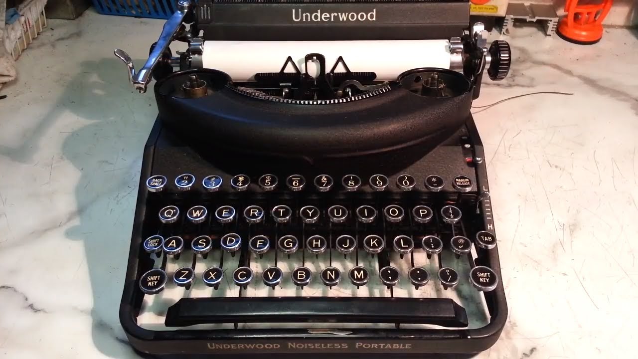 Ремонт заводной пружины для бесшумной пишущей машинки Underwood Remington, замена заводной пружин...