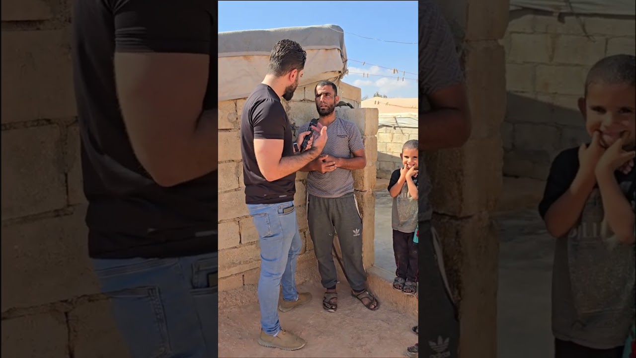 مهجرة تعمل بأجر يومي زهيد لتعيل زوجها الضرير وأطفالها المرضى في خيمة .