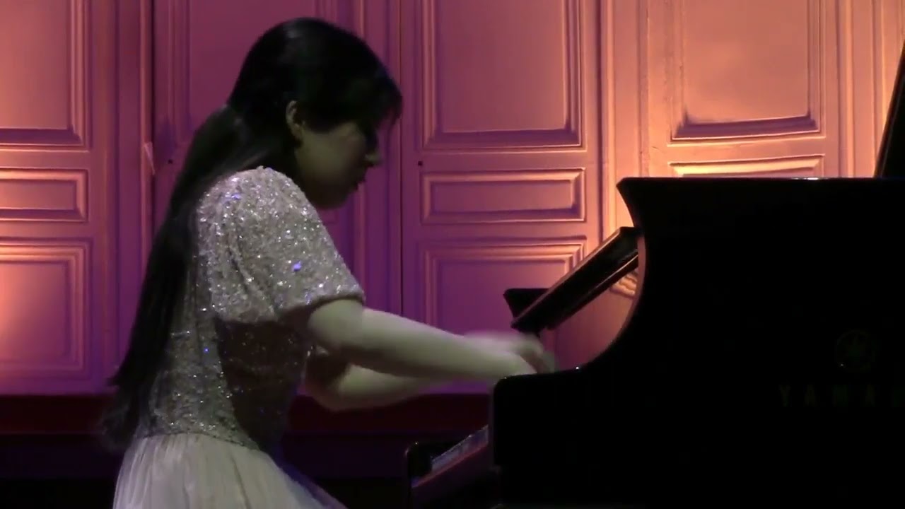 Ayame ISHISE - Rhapsodie Hongroise  de  Liszt