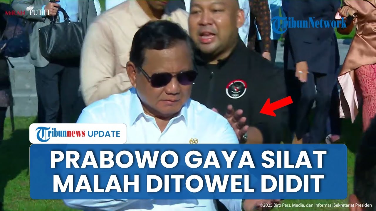 Prabowo Keluarkan Gaya Silat di Candi Borobudur, Langsung Dicolek Didit Diajak Foto Bareng Macron