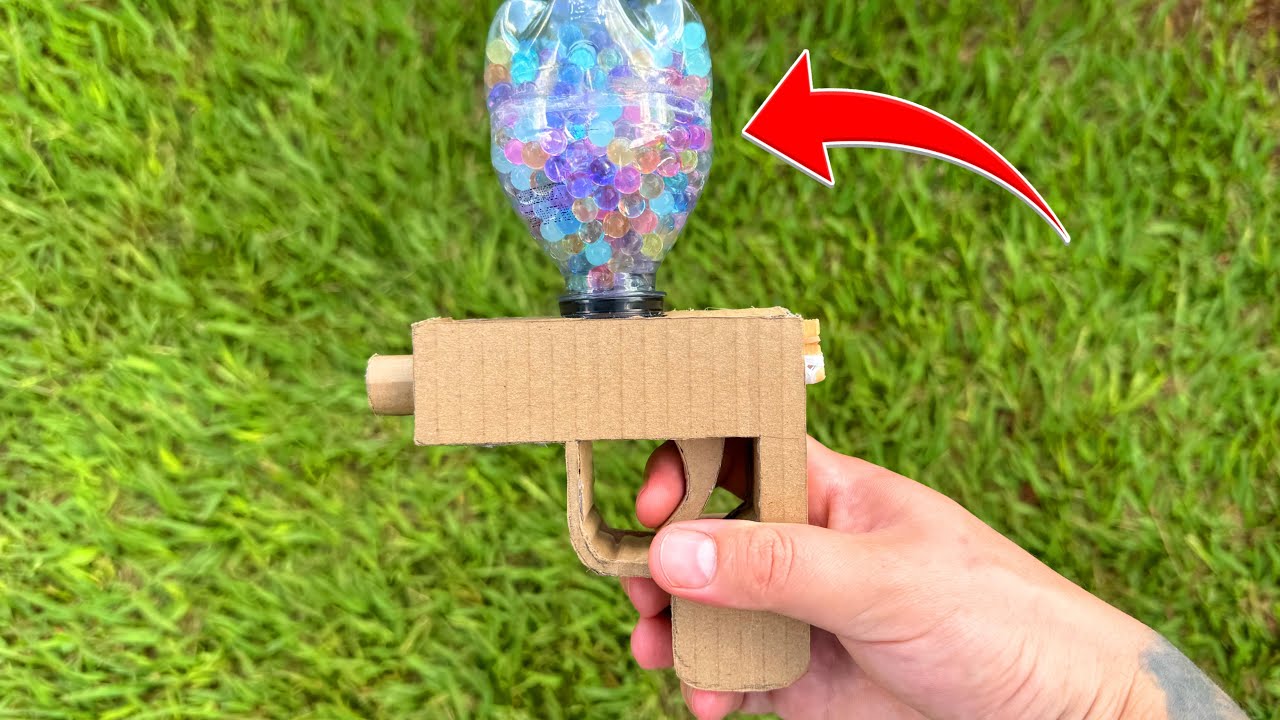 CÓMO HACER UNA PISTOLA DE GEL QUE DISPARA CON CARTÓN