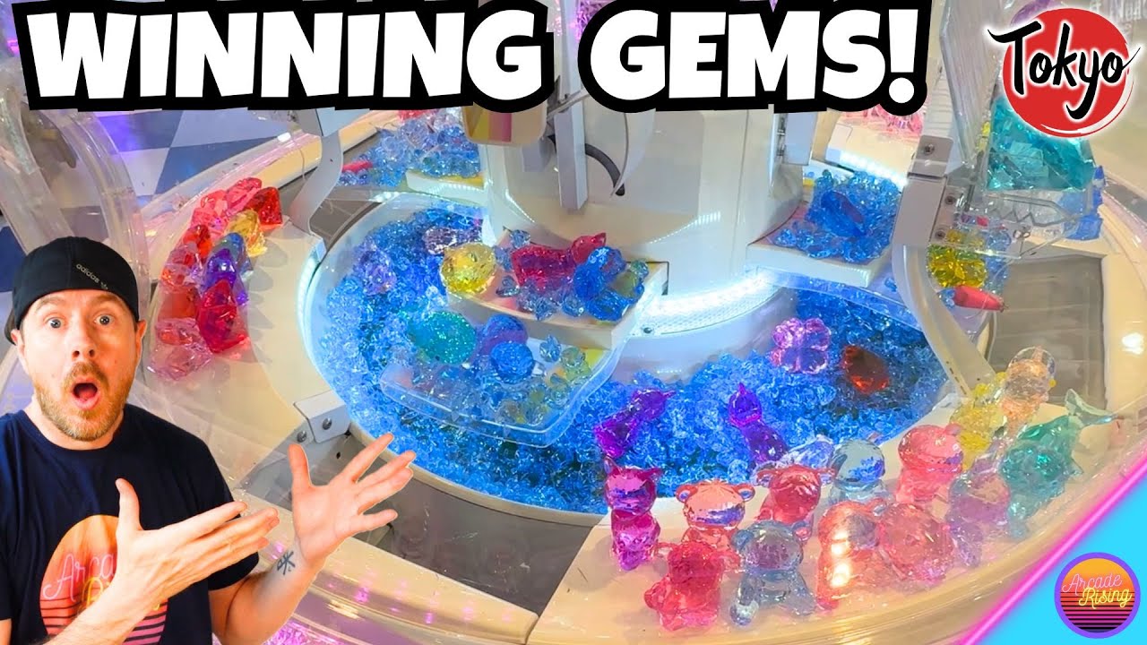 Мы нашли огромные драгоценности в игровом зале Claw Machine!