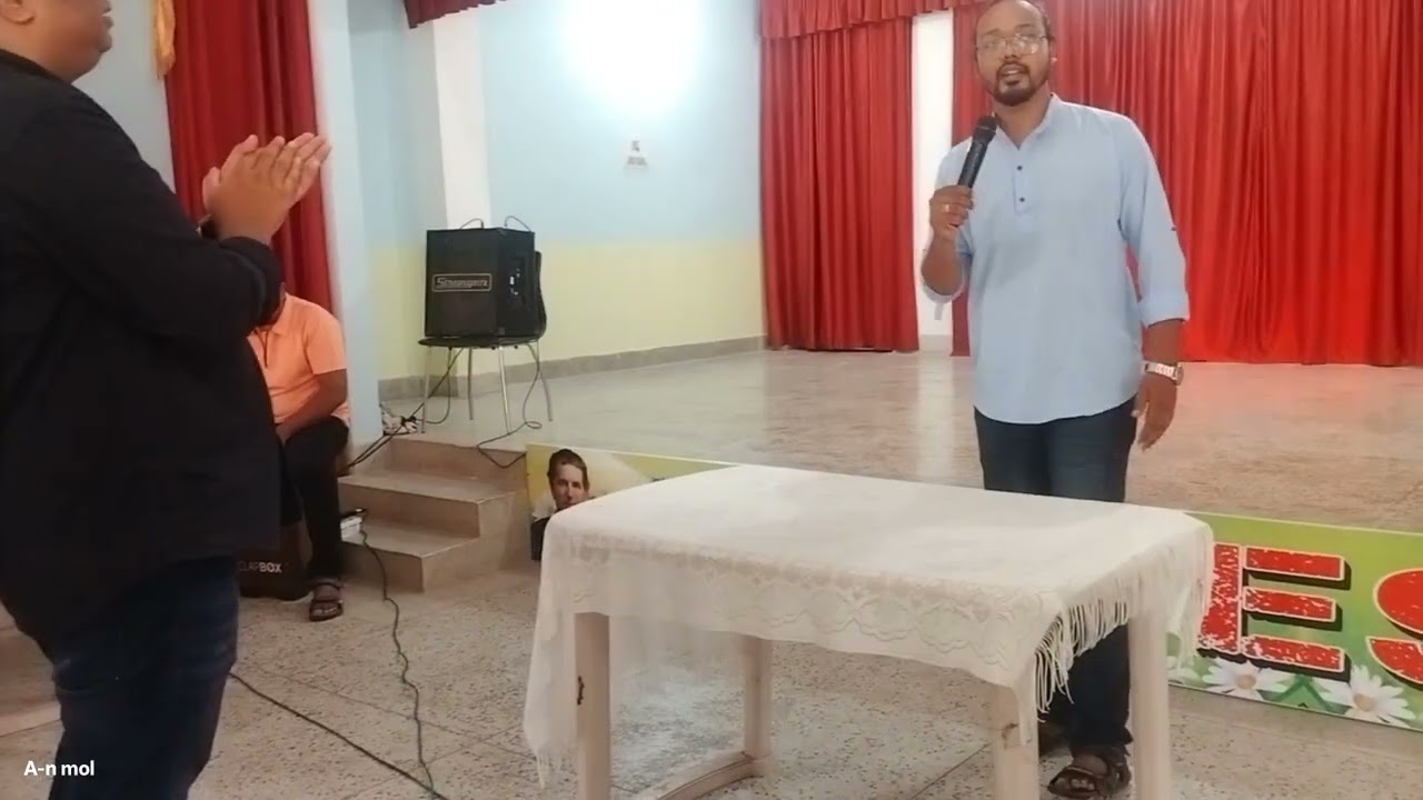 यीशु में जे रहेला सोबे दिना रे आनंद मनाय जहां जहां जायला हुवा उकर परिचय सोबे देवेला प्यार।