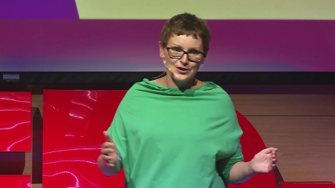 Mity eko - każdy może żyć ekologicznie! | Magda Cielenga-Wiaterek | TEDxKatowiceSalon