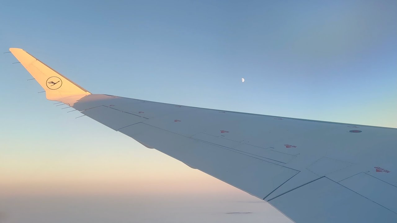 Lufthansa Cityline Bombardier CRJ-900 Takeoff at Frankfurt Airport FRA | 4K Wing View