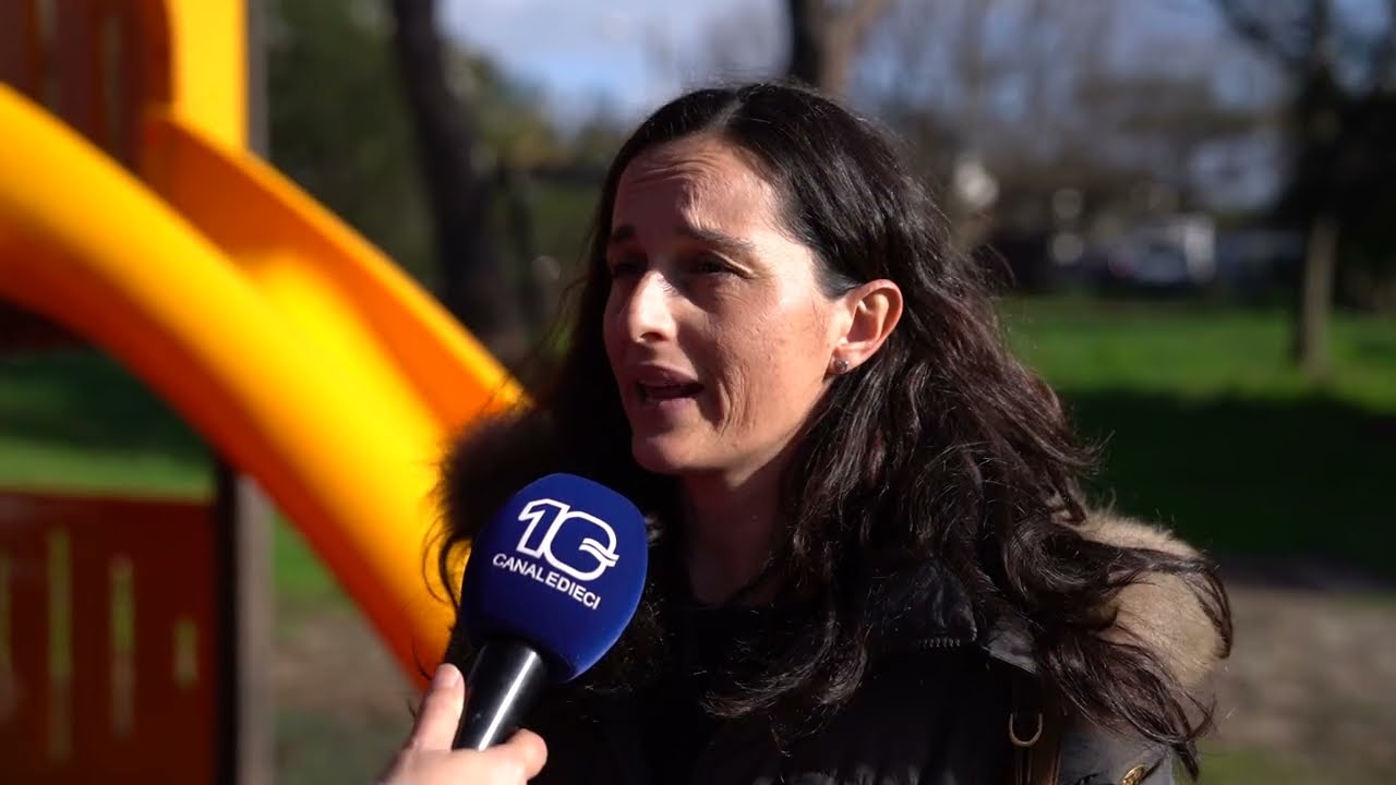 Fregene, giochi danneggiati e degrado nel parco di via Maiori - Canale 10