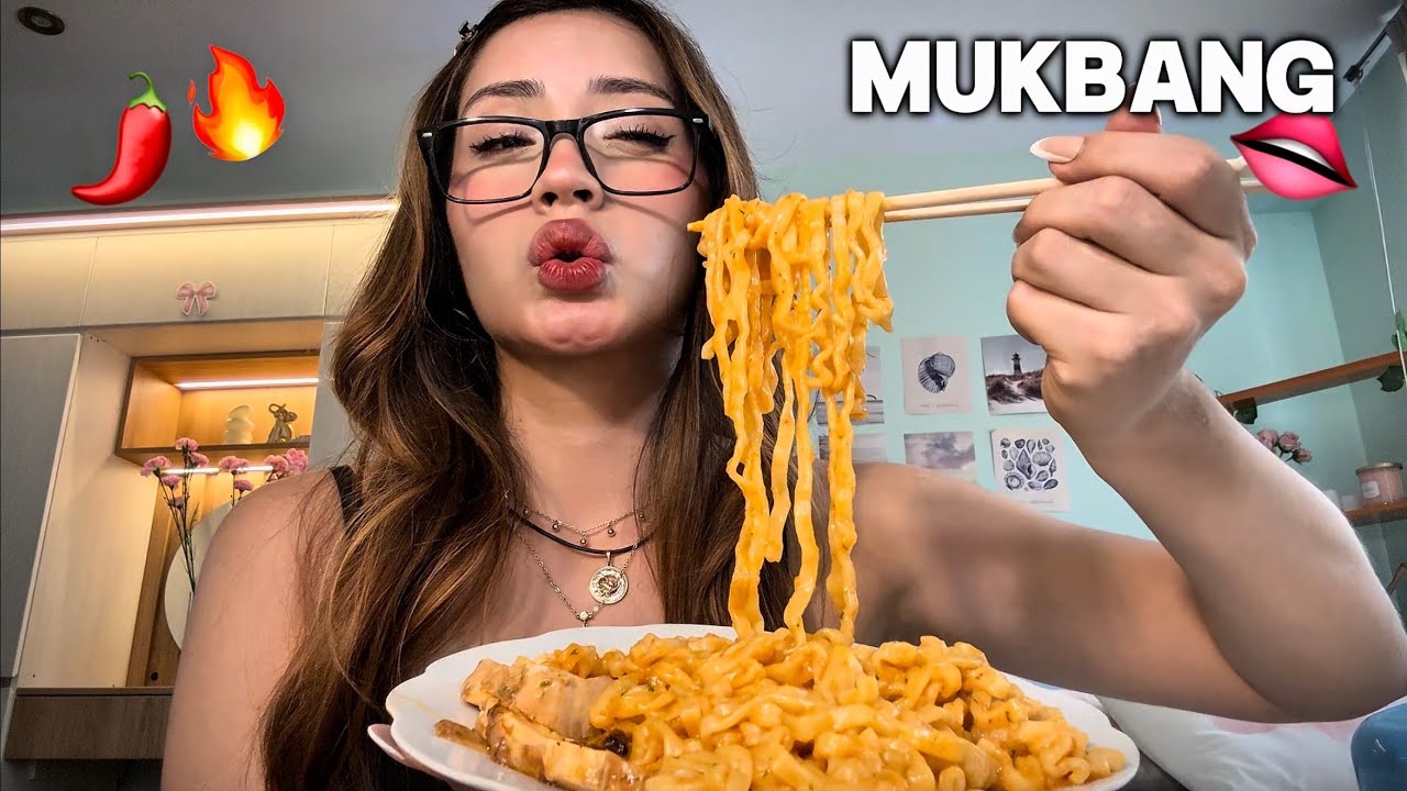ASMR Mukbang Comiendo Spicy Noodles (Ramen picante)🔥 🍜