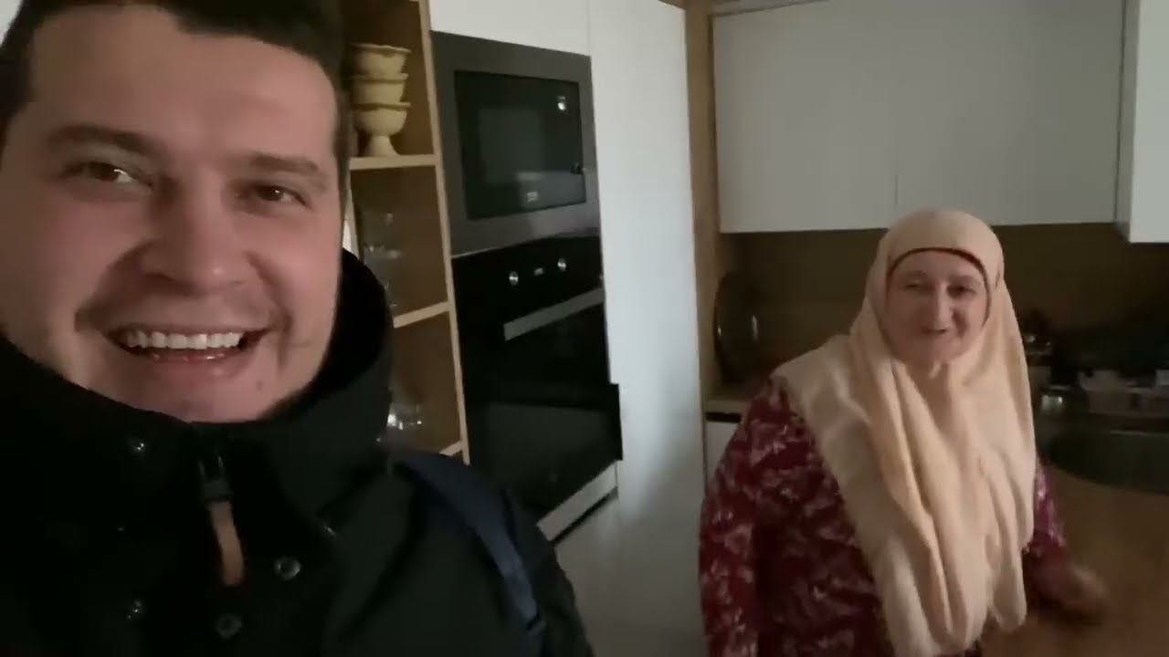 PITAM MAMU SLAŽEL' SE DA BABO IMA 4 ŽENE *hatma roditeljima, snimamo kuhinju i SVAŠTA-Čajla's VLOG 2