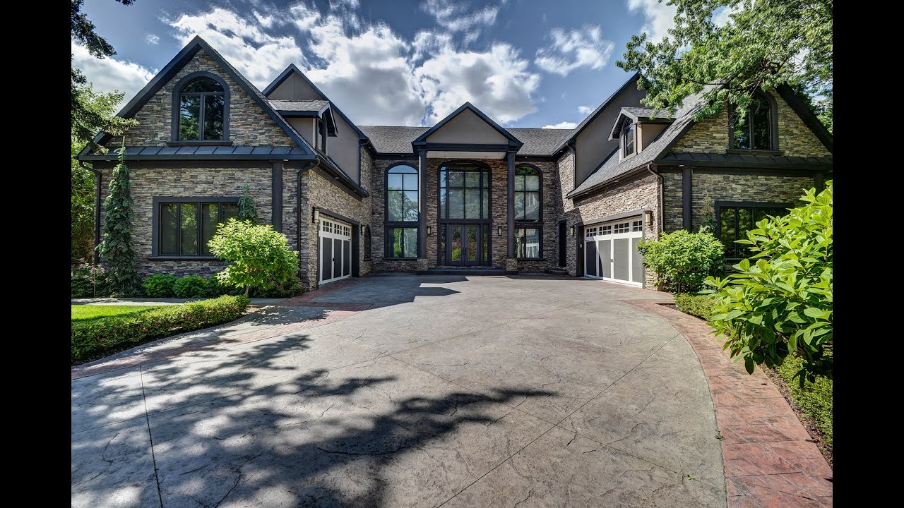 4489 Lakeshore Road Burlington, Mike Donia