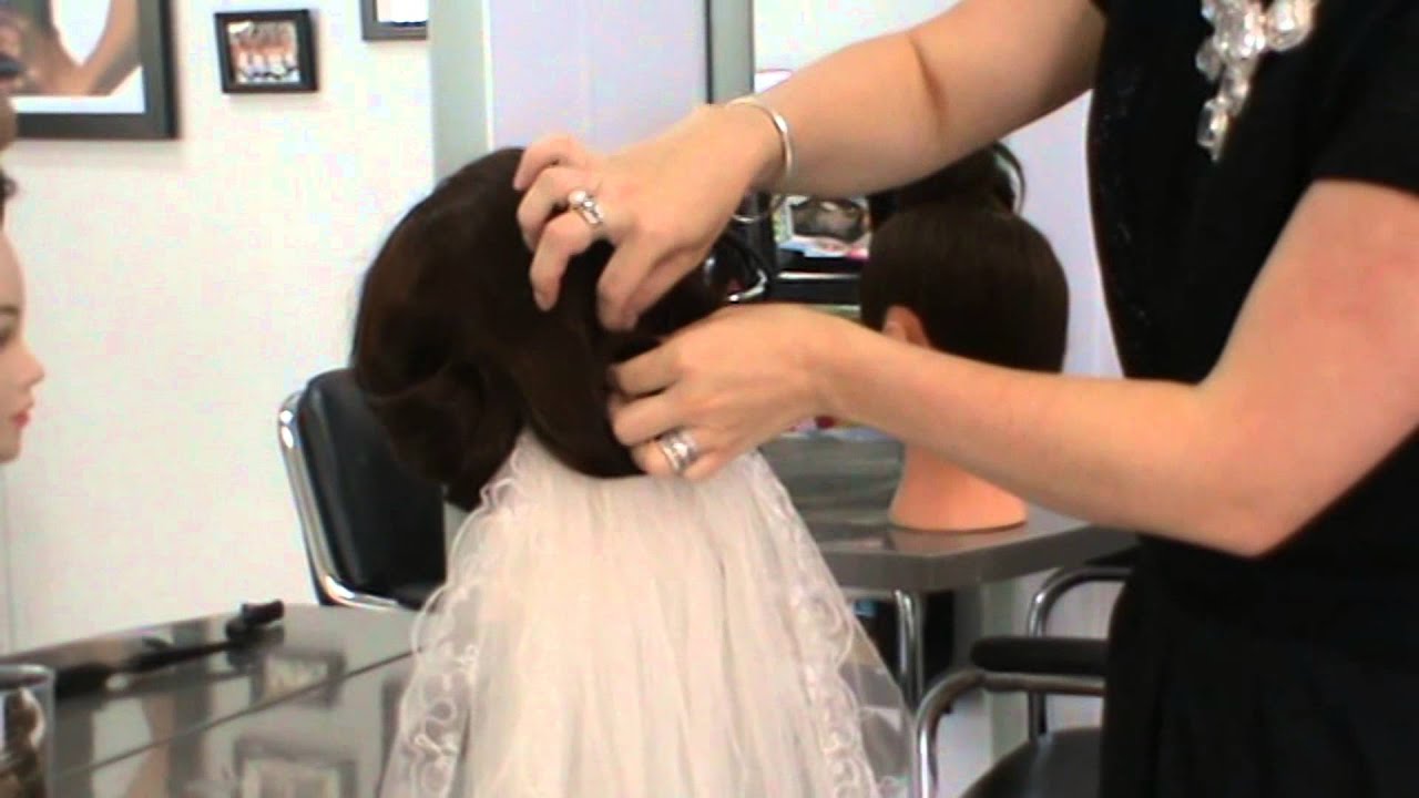 How to put in a bridal veil