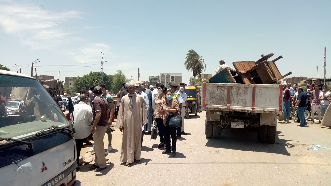 حملة مرافق  لرفع الإشغالات بالطرق الرئيسية بمدينة المراغة