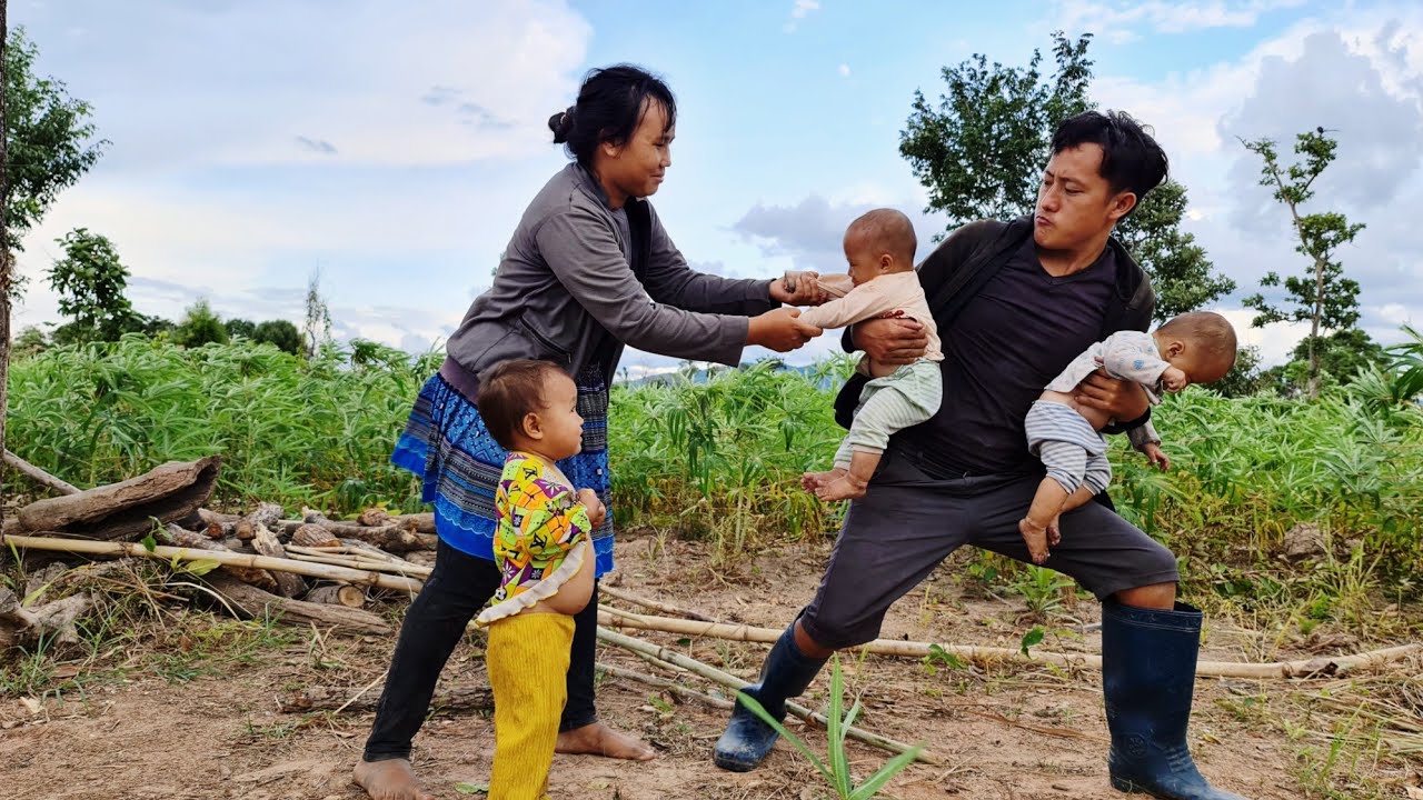 The cruel husband came to kidnap the child while the mother was away