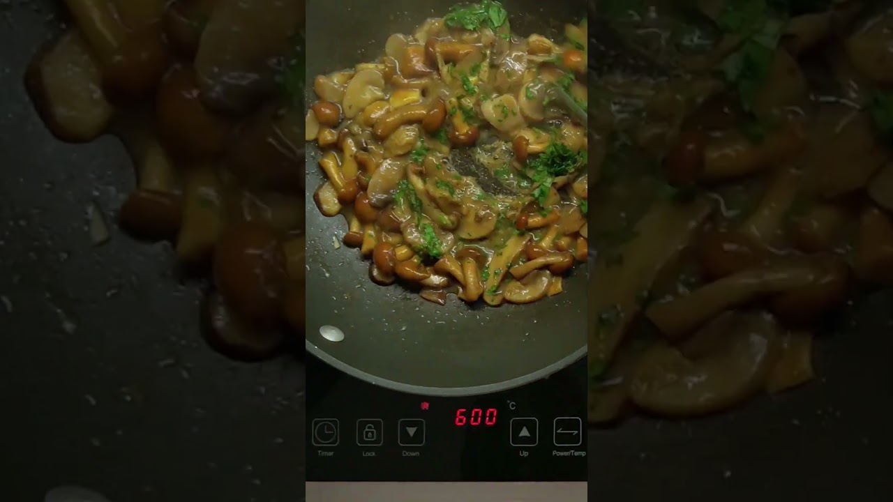 POLLO E FUNGHI IN PADELLA #pollo #funghi #shorts