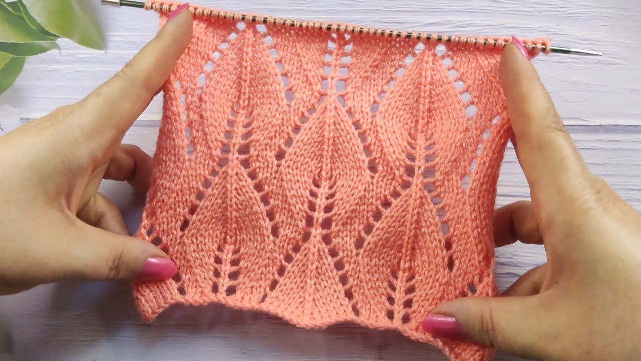 Lace Leaf Stitch | Ajour-Blattmuster stricken | Punto Foglie Traforate | Point de Feuilles Ajour&eacute;es