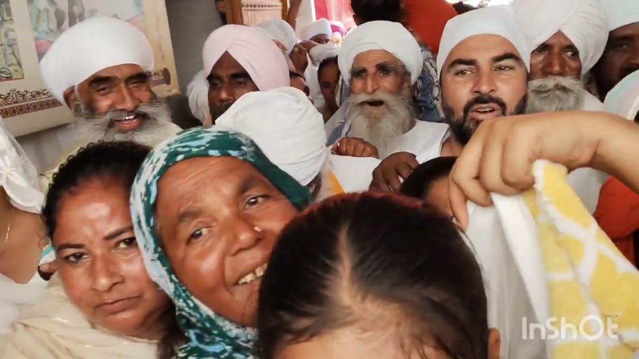 ਸ਼੍ਰੀ ਜੀਵਨ ਨਗਰ ਮੇ ਹੋਲਾ ਮਹੱਲਾ ਪਰ ਸਾਧ ਸੰਗਤ ਲੰਗਰ ਕੀ ਸੇਵਾ ਕਰਦੀ ਹੋਈ