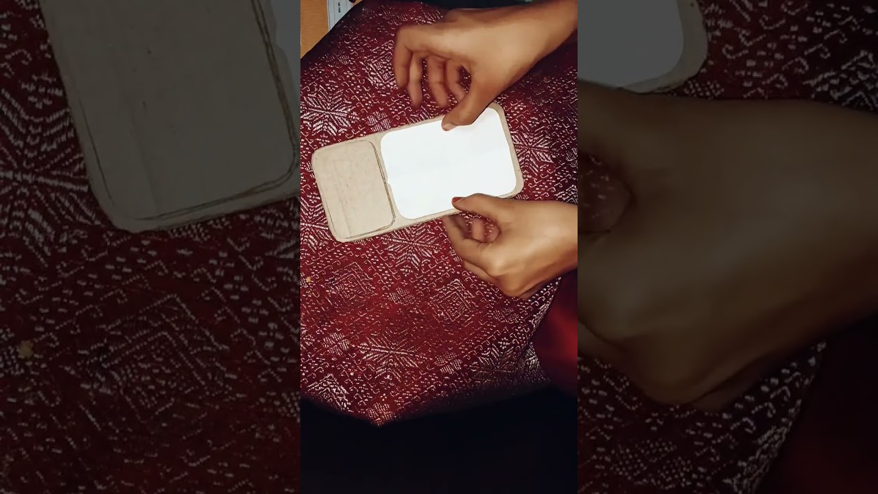 Cardboard I phone 17 pro max 📱📱📱😍😍