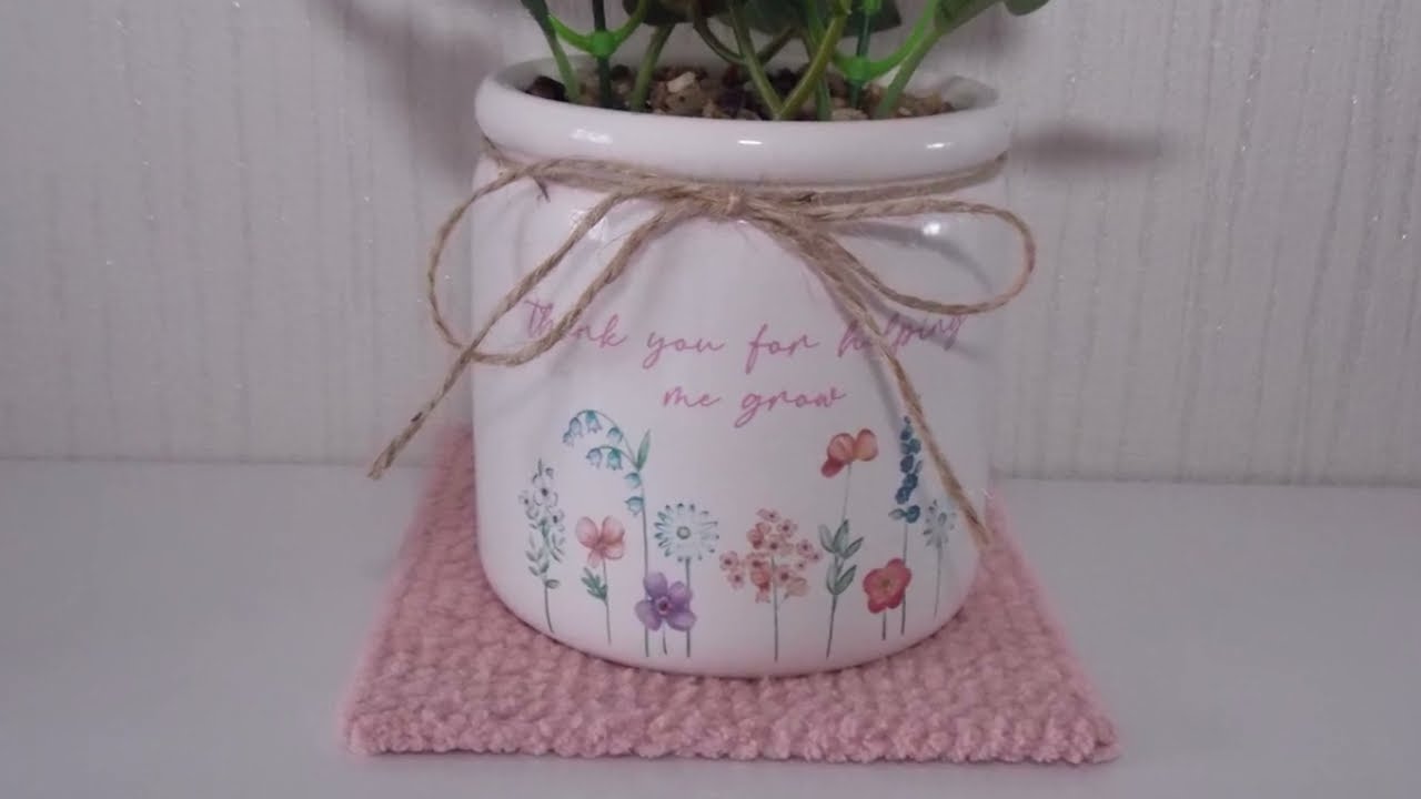 How to make a plastic canvas little mat for artificial flower pot