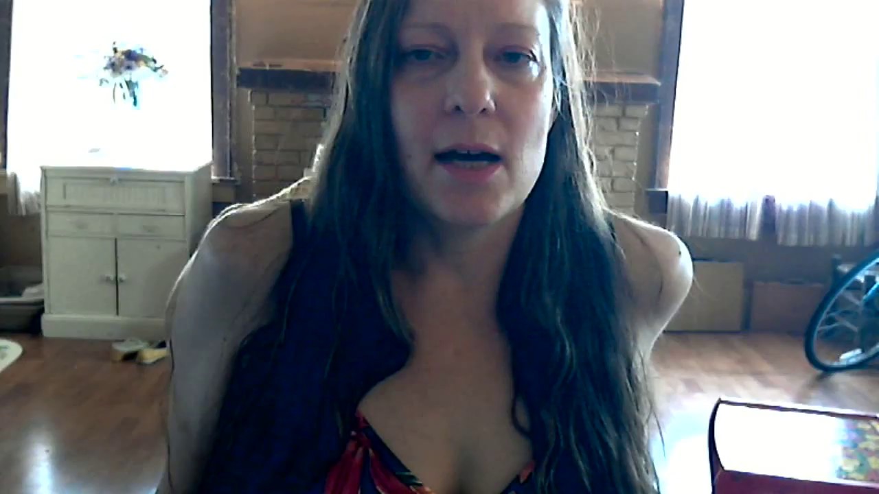 🐾 My Cougar Life:  How to Coax an Older Woman Out of Her Shell