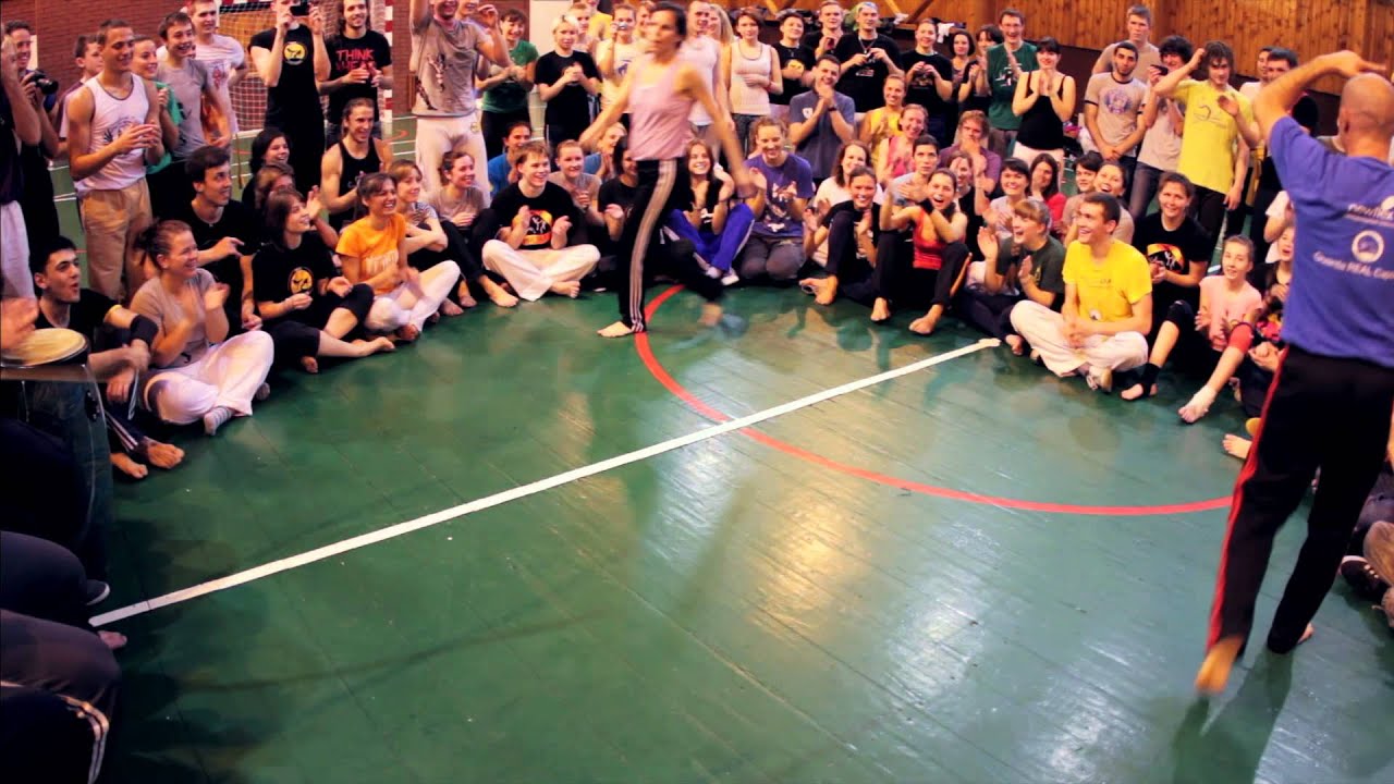 Mestre Surfista e Mestra Noa. Real Brazil 2013 - Terra nova. Real Capoeira