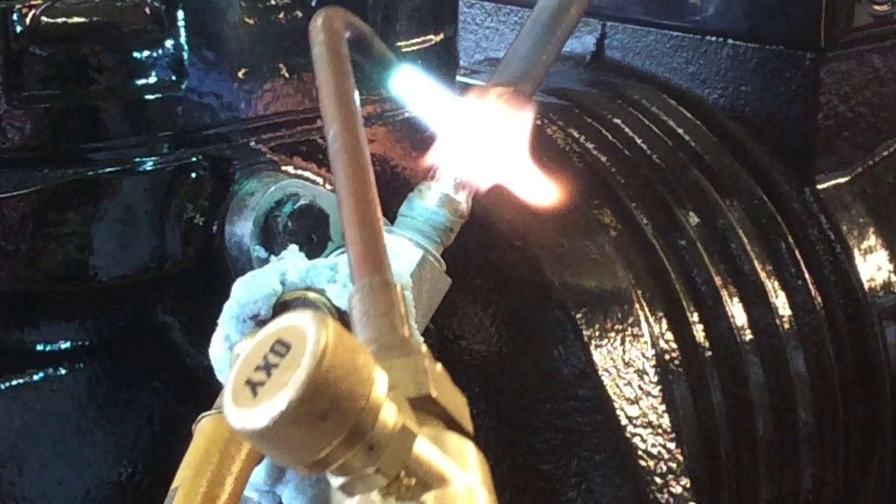 Brazing steel valve to copper