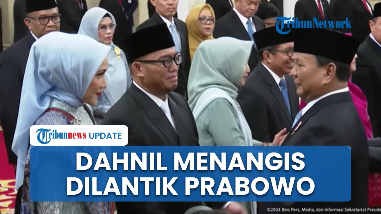 Detik-detik Dahnil Anzar Menangis saat Disalami Prabowo, seusai Dilantik Wakil Kepala Badan Haji